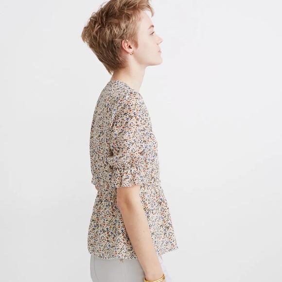 Madewell Silk V-Neck Peplum Popover Top in Fieldwalk Floral - Picture 2 of 11